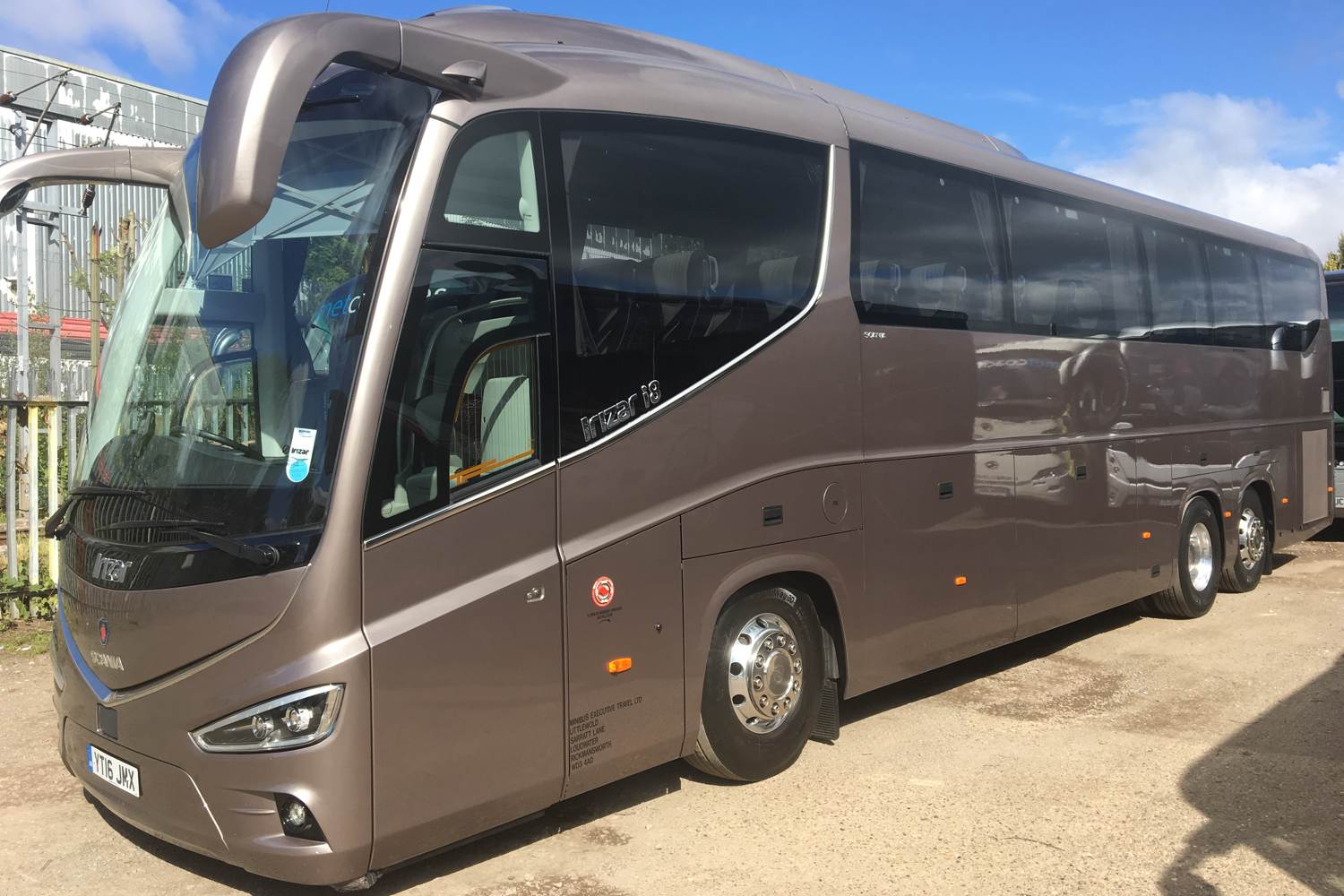 luxury coach travel to london